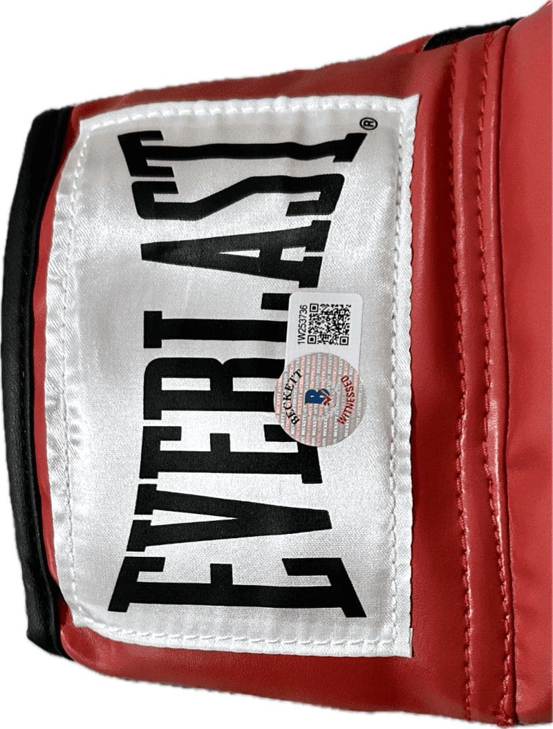 Sugar Ray Leonard Signed Autographed Red Right Hand Boxing Glove Beckett Authen - Image 2