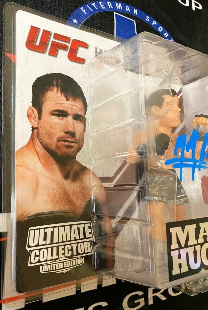 Matt Hughes Signed Ultimate Collector Action Figure JSA Limited 0104 of 1000 - Image 3
