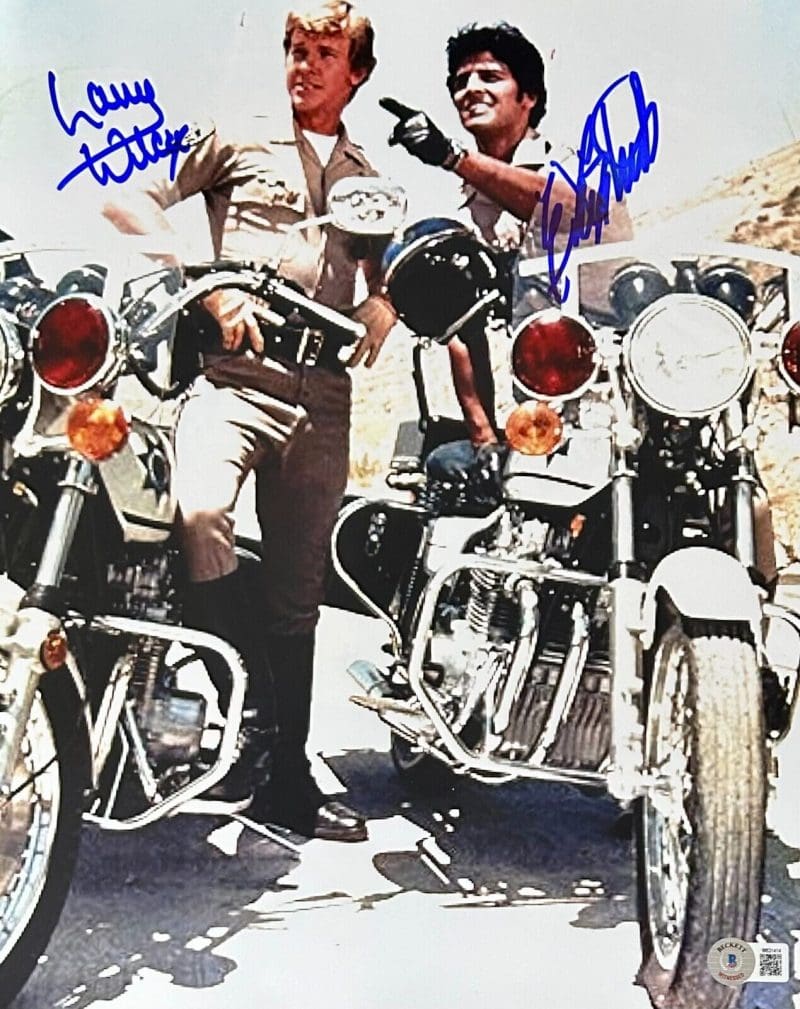 Erik Estrada & Larry Wilcox Signed Autographed CHIPS 11x14 Photo Beckett #9