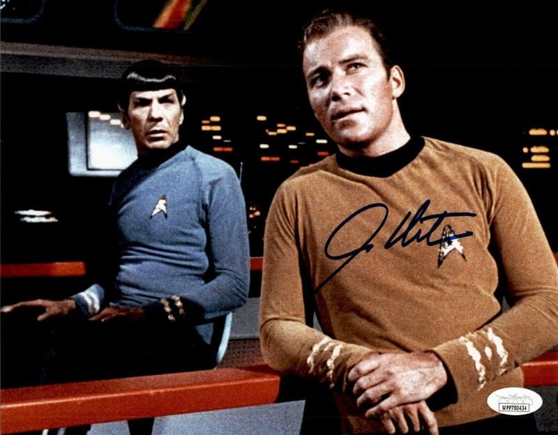 William Shatner Star Trek Signed Autographed 8x10 Photo JSA Authenticated 12