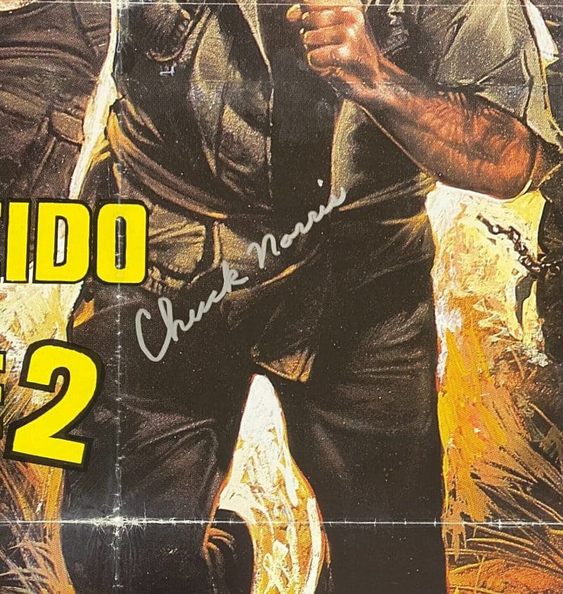 Chuck Norris Signed Missing in Action 2 Spanish Original Movie Poster WA216434 - Image 2