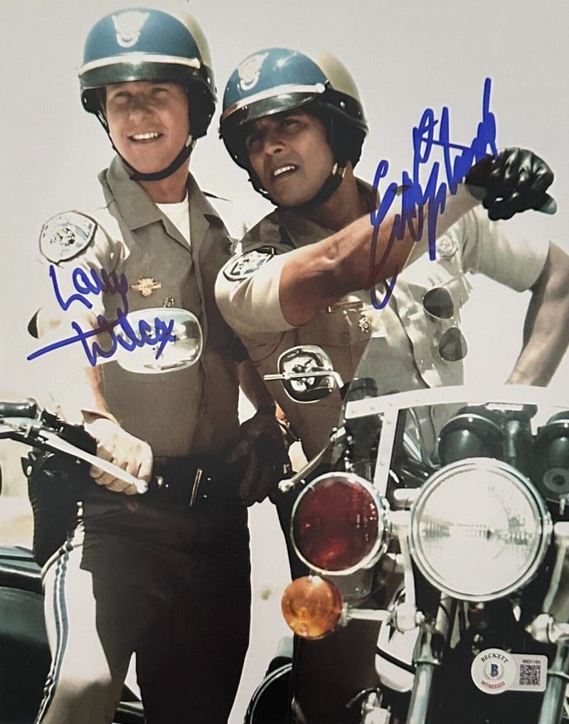 Erik Estrada & Larry Wilcox Signed Autographed CHIPS 8x10 Photo Beckett #4