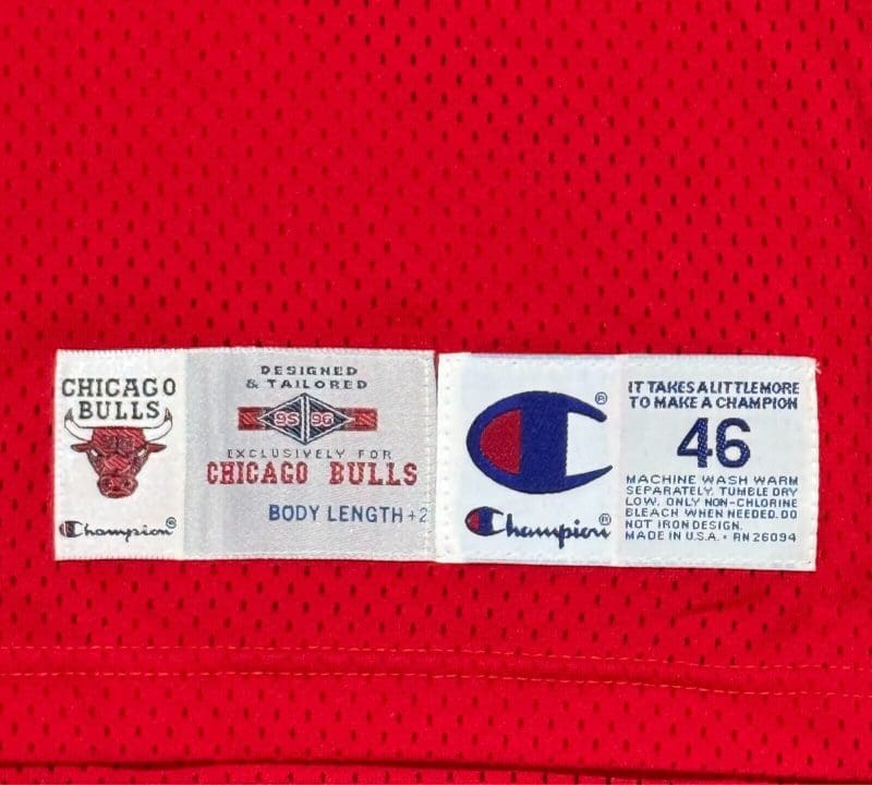 Michael Jordan Signed Red Chicago Bulls NBA Jersey Upper Deck & GOAT - Image 5
