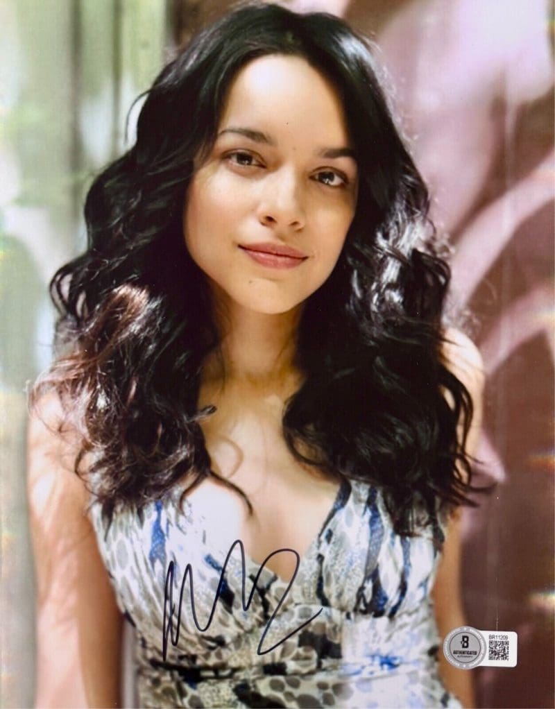 Norah Jones Signed Autograph 8x10 Singer Beckett