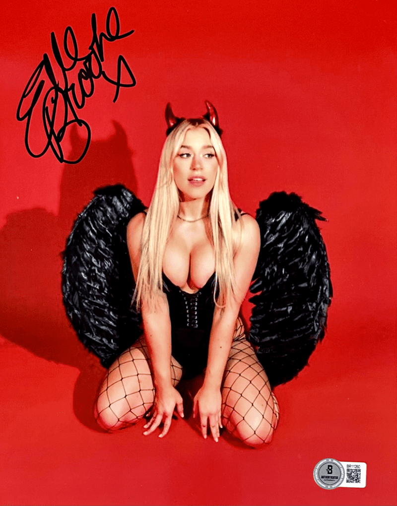 EIle Brooke Signed Autograph 8x10 Beckett Authentication #2