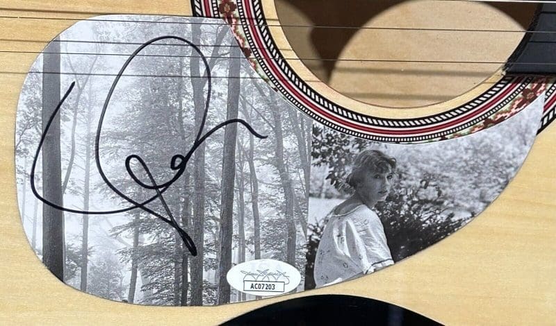 Taylor Swift Signed Autographed Natural Acoustic Guitar JSA Authen Folklore - Image 2