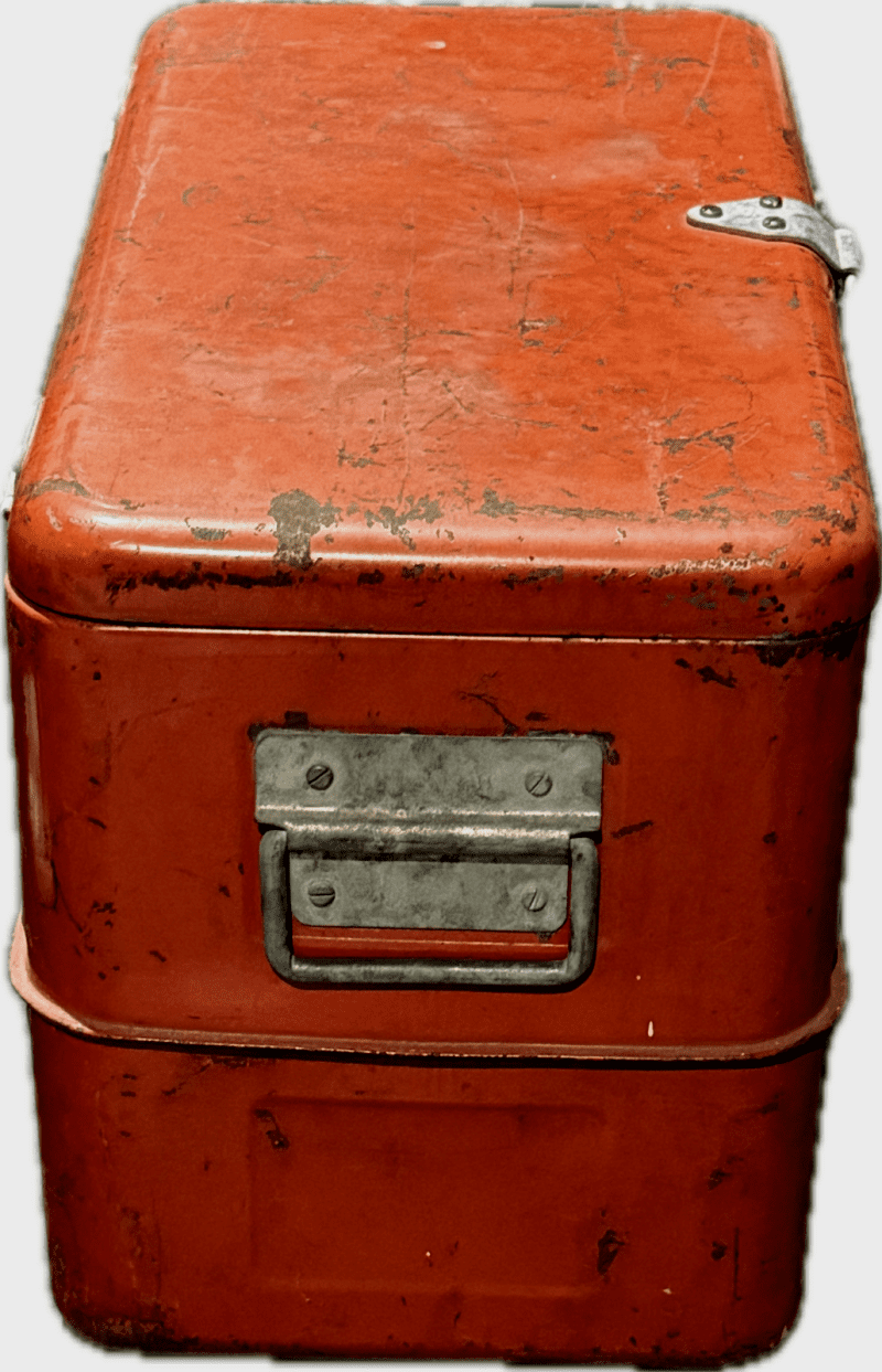 Budweiser  King of Beers Vintage Red Metal Cooler - Image 4