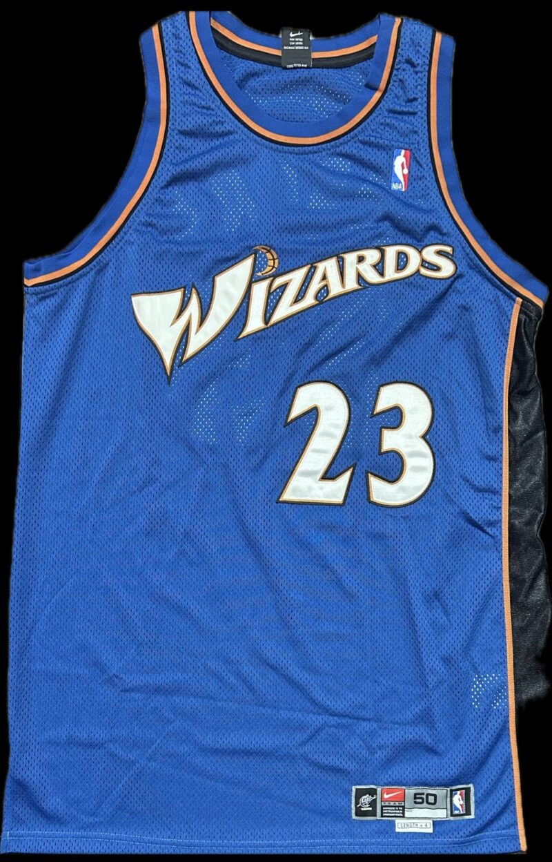Michael Jordan Signed Washington Wizards Blue Jersey Upper Deck & GOAT - Image 3