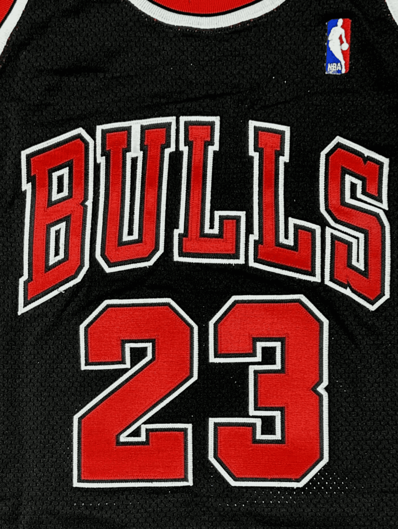 Michael Jordan Signed Chicago 1997-98 Bulls Black Jersey Upper Deck & GOAT - Image 3