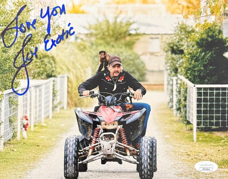Joe Exotic "Tiger King" Signed Autographed 8x10 Photo JSA Authenticated #4
