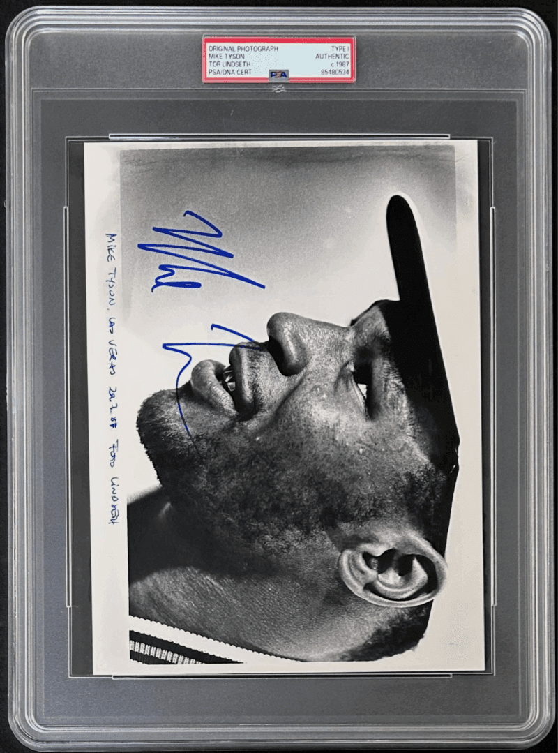 Mike Tyson Signed Original 1987 Type 1 Photograph PSA/DNA Tor Lindseth - Image 2