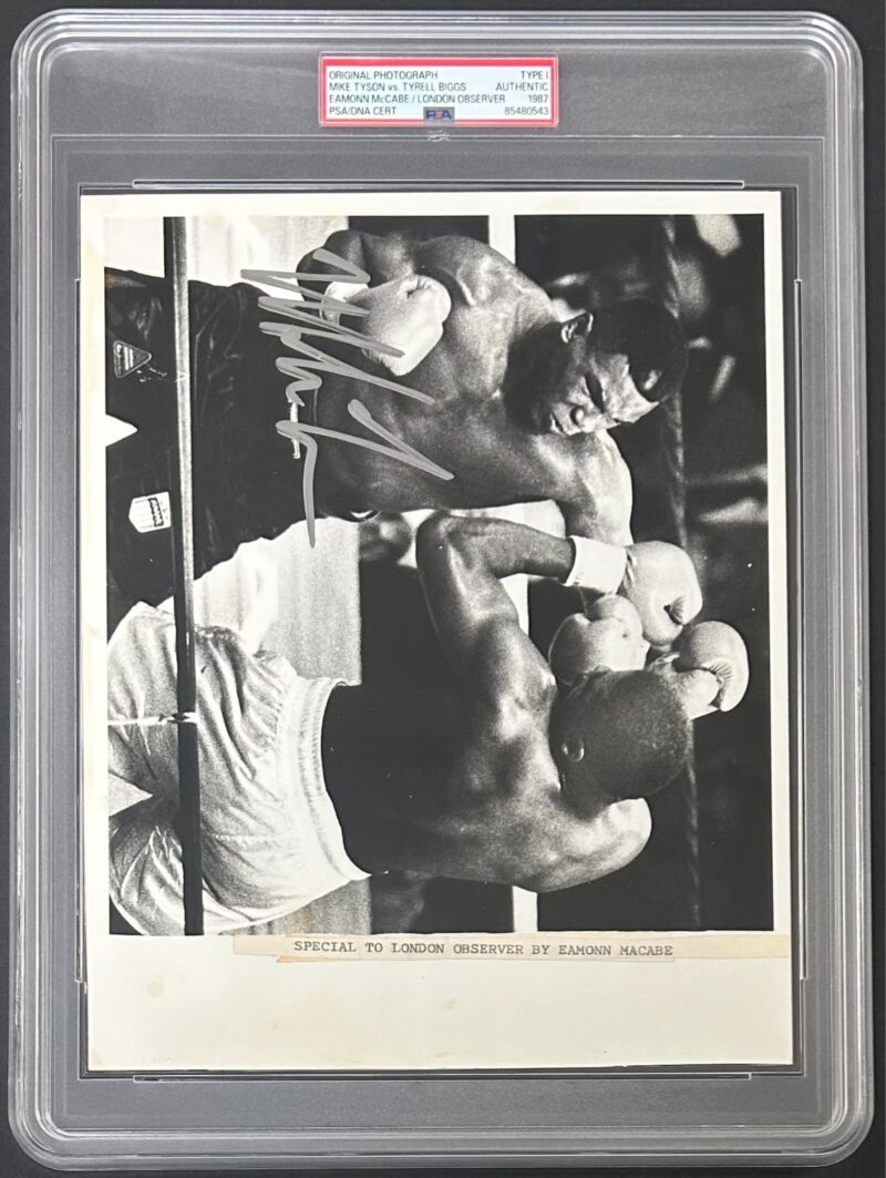 Mike Tyson Signed Original 1987 Type 1 Photograph PSA/DNA Tyson vs Tyrell Biggs - Image 2