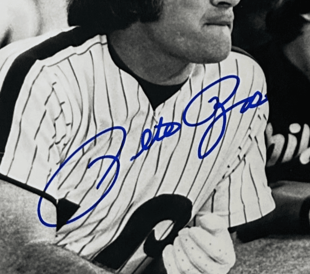 Pete Rose Signed 1981 Type 3 Photograph PSA/DNA Pete with Pete Rose Jr. Phillies - Image 2