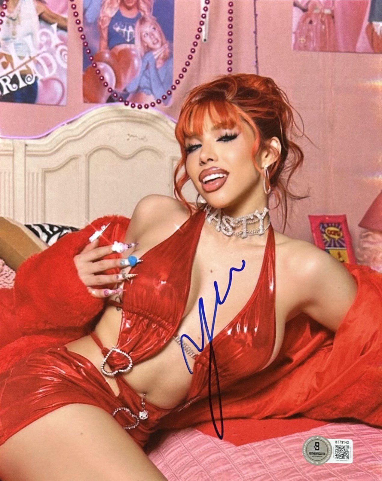 Yeri Mua Signed Autograph 8x10 Beckett Tik Tok Spanish Mexican Influencer 2