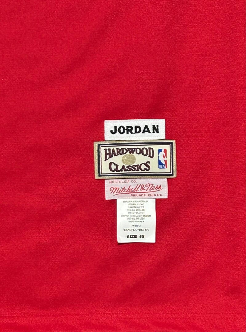 Michael Jordan Signed Hardwood Classics Chi. Bulls #45 Jersey Upper Deck & GOAT - Image 6