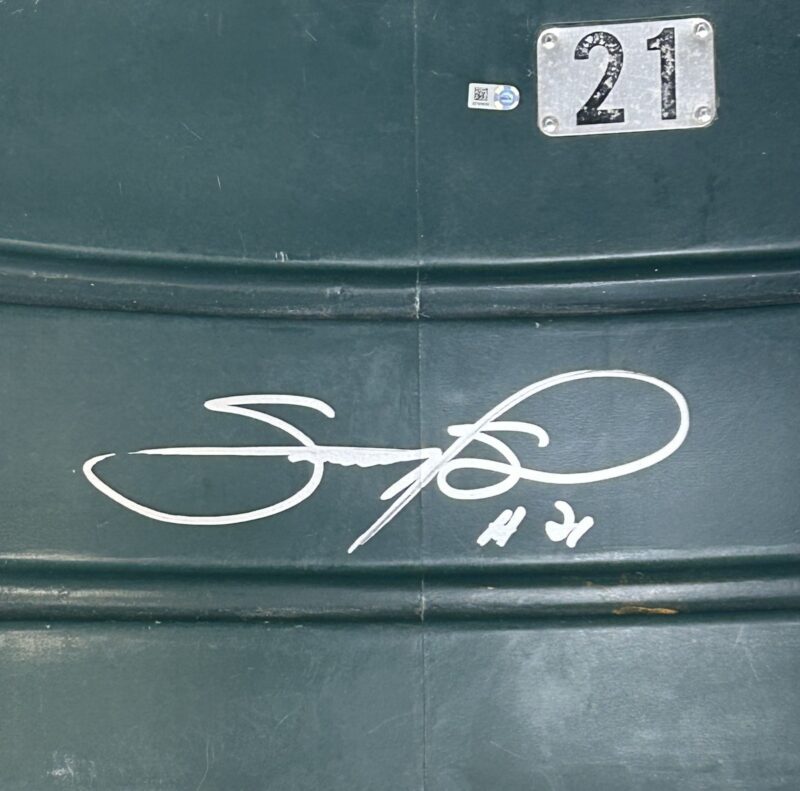 SAMMY SOSA SIGNED ORIGINAL GREEN WRIGLEY FIELD SEAT BACK MLB & JSA WB9669645 - Image 2