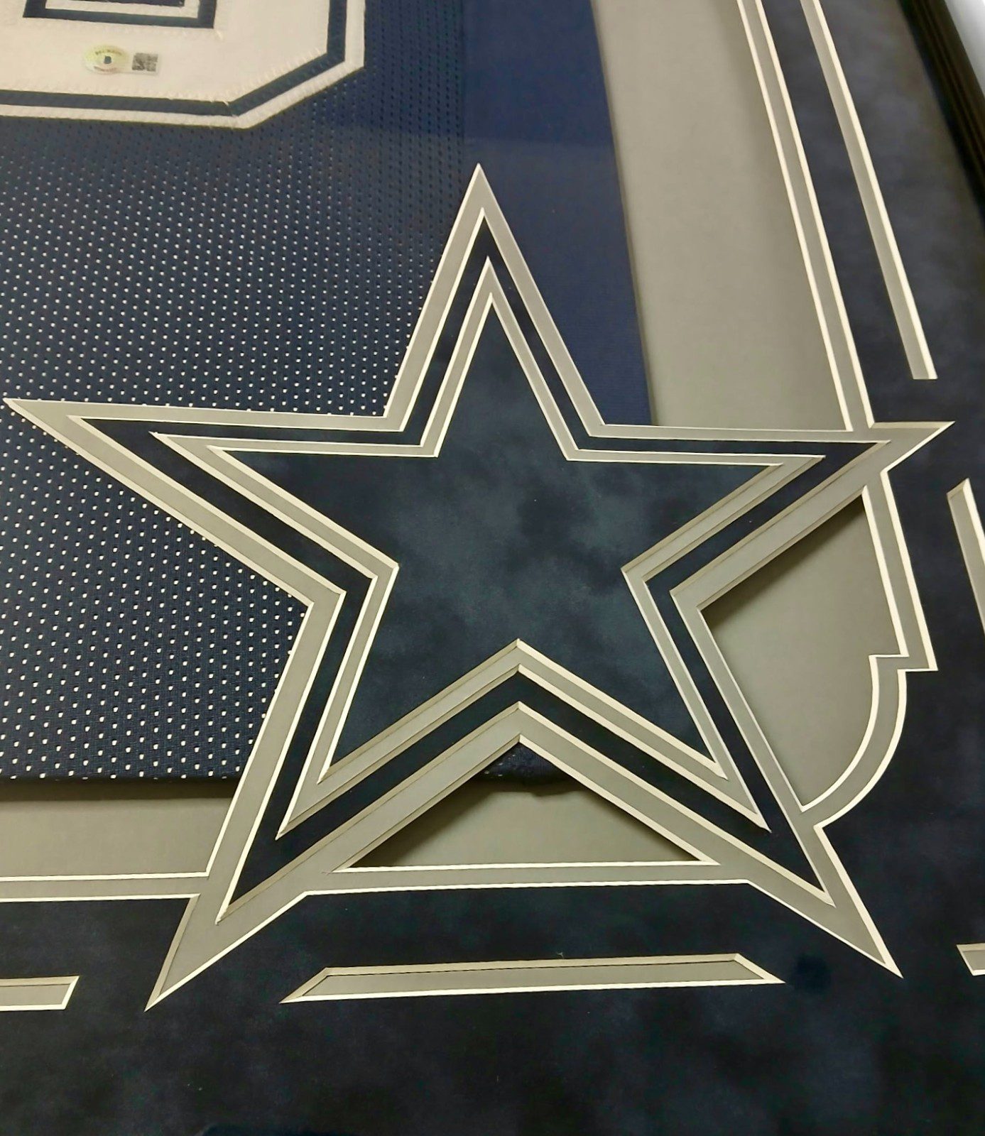 Michael Irvin Signed Framed Blue Jersey Beckett Authentic Suede Logo - Image 2