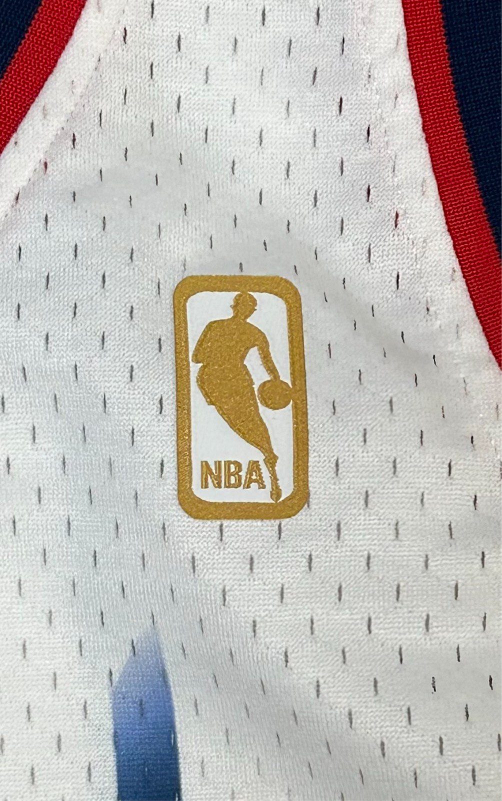 Hakeem Olajuwon Signed 96-97 Hardwood Classics Mitchell & Ness White Jersey JSA - Image 4