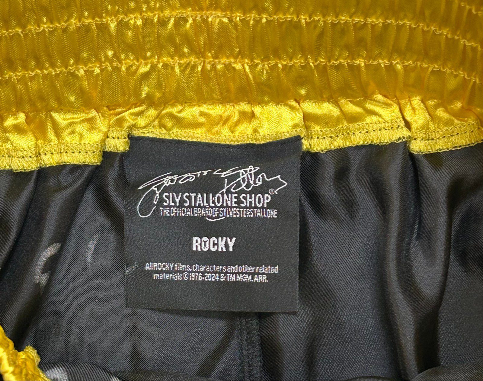 Sylvester Stallone Signed Rocky Black Yellow Trunks Beckett Authenticated - Image 4