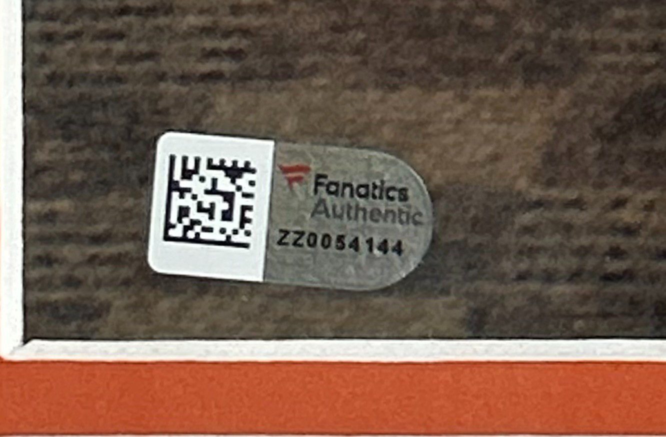 DARRELL ROYAL & MACK BROWN AUTOGRAPHED FRAMED 16x20 PHOTO FANATICS UT LONGHORNS - Image 5