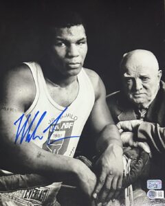 MIKE TYSON AUTOGRAPHED 11x14 PHOTO BECKETT & TYSON AUTHENTICATION CUS #3