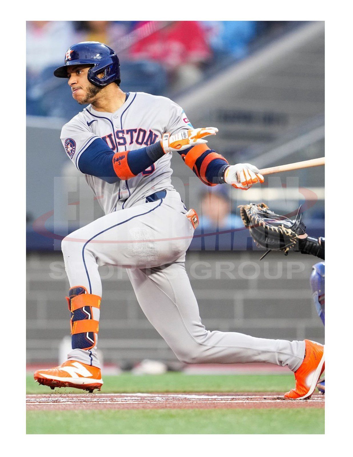 JEREMY PENA HOUSTON ASTROS GAME USED FRANKLIN WRISTBAND ORANGE BLUE - Image 3